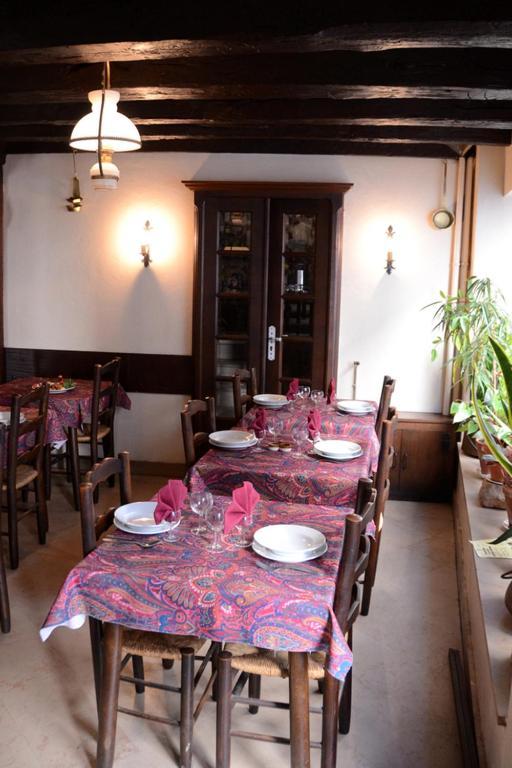 Auberge De La Poste Villefranche-de-Rouergue Εξωτερικό φωτογραφία